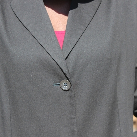 Black Blazer - Picture 6 of 8